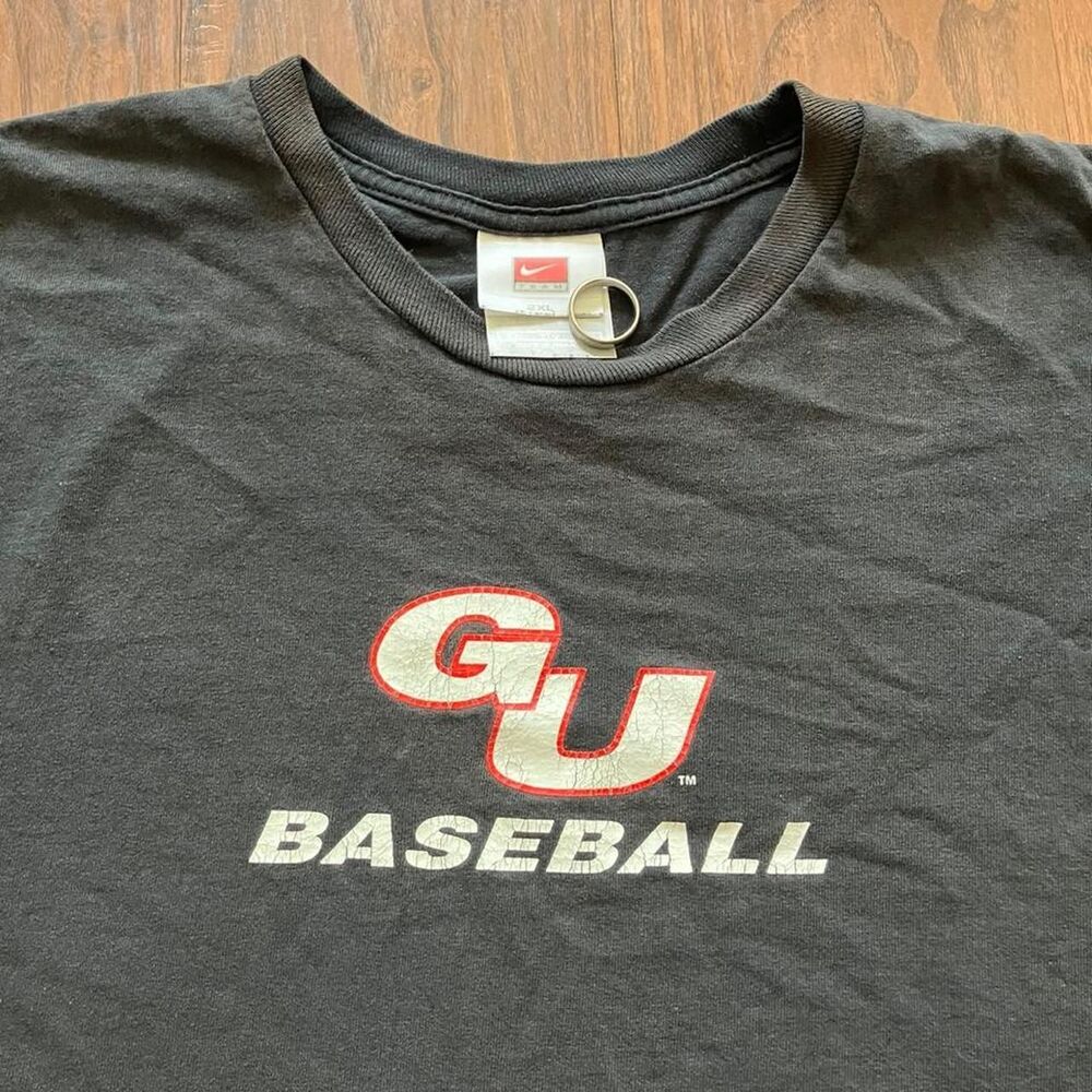 Nike Men's Black T-shirt